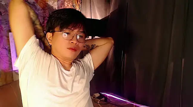 Snapshot of Sexy_Handsome_Drex chatting on 01-28-25, 11:38 Sexy Handsome Drex online show from 01-28-25, 11:38