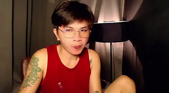 Snapshot of Sexy_Handsome_Drex chatting on 03-10-25, 08:39 Sexy Handsome Drex online show from 03-10-25, 08:39