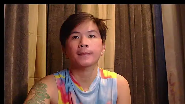 Snapshot of Sexy_Handsome_Drex chatting on 10-09-25, 12:38 Sexy Handsome Drex online show from 10-09-25, 12:38