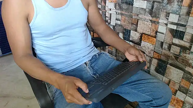Snapshot of sexatlexx chatting on 06-28-26, 02:45 sexatlexx online show from 06-28-26, 02:45