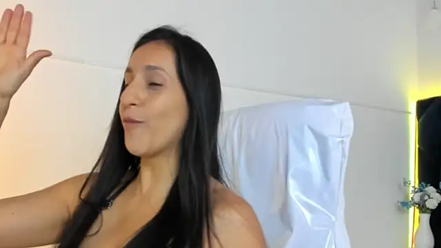 lauren fit online show from 03-28-26, 06:31