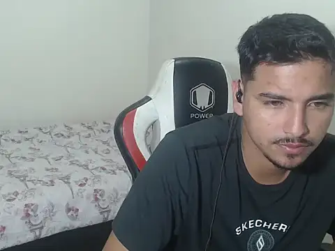 kylian 07 online show from 04-14-26, 02:16