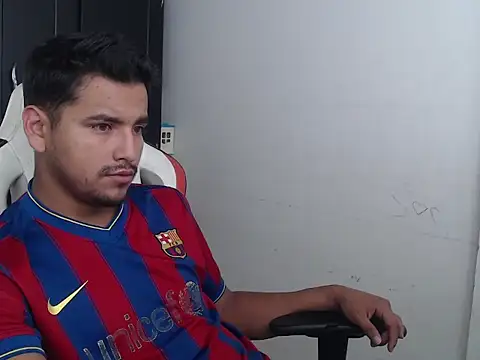 kylian 07 online show from 02-25-26, 05:24