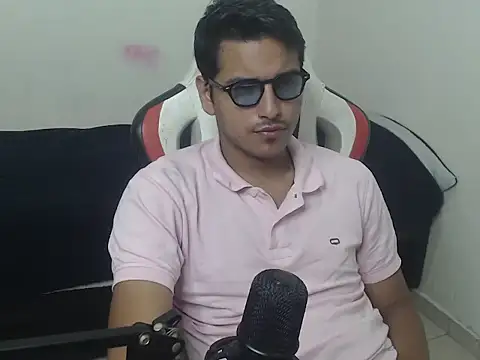 kylian 07 online show from 06-22-26, 01:55