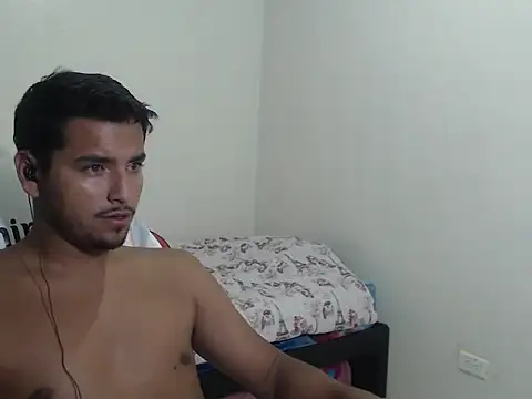 kylian 07 online show from 03-12-26, 02:39