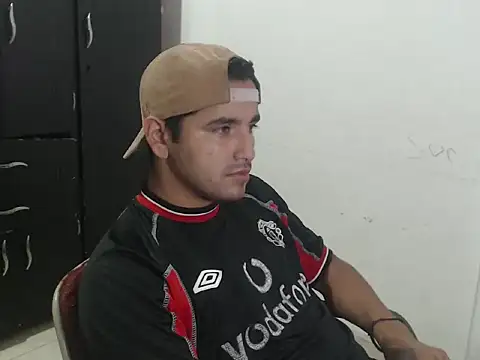 kylian 07 online show from 11-11-25, 03:23