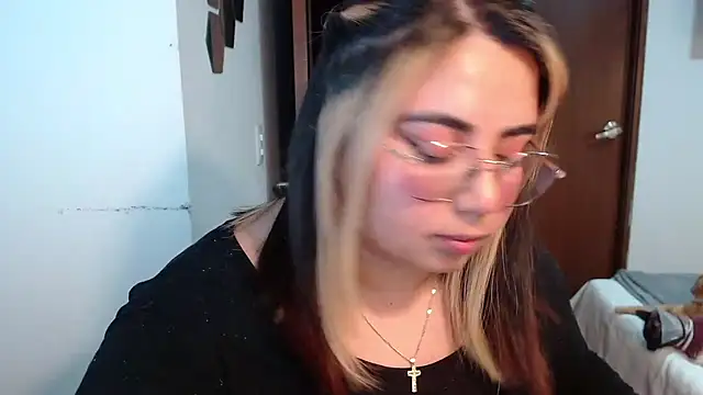 yini angel online show from 07-10-26, 12:54