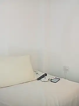 Snapshot of AgathaPember chatting on 11-21-25, 11:04 AgathaPember online show from 11-21-25, 11:04