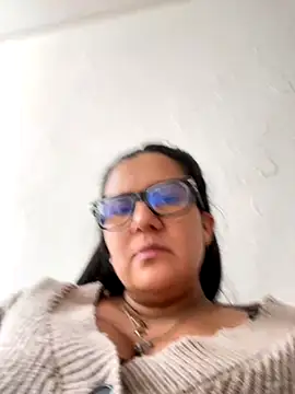 SWEETLILY18 online show from 10-12-25, 03:35