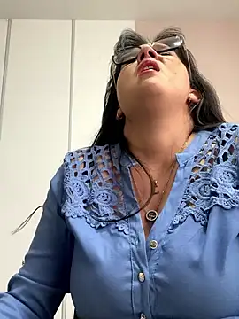 SWEETLILY18 online show from 03-11-25, 02:51