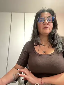 SWEETLILY18 online show from 02-26-25, 03:43