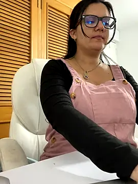 SWEETLILY18 online show from 09-11-25, 10:10