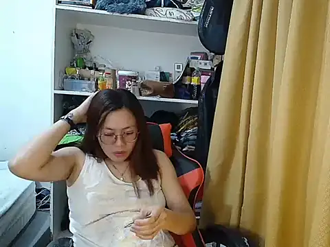 crizzybel online show from 04-19-26, 04:19