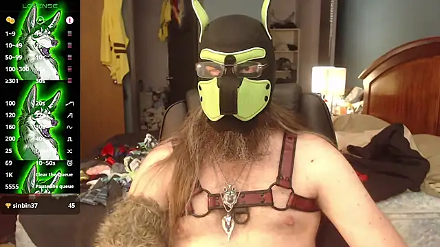 Snapshot of kinkywolf429 chatting on 07-08-26, 07:25 kinkywolf429 online show from 07-08-26, 07:25