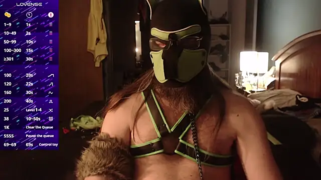 kinkywolf429 online show from 11-18-25, 05:22