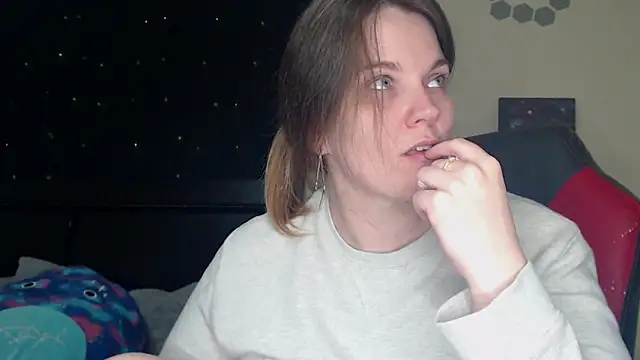 ToxicLilly online show from 03-11-25, 10:07