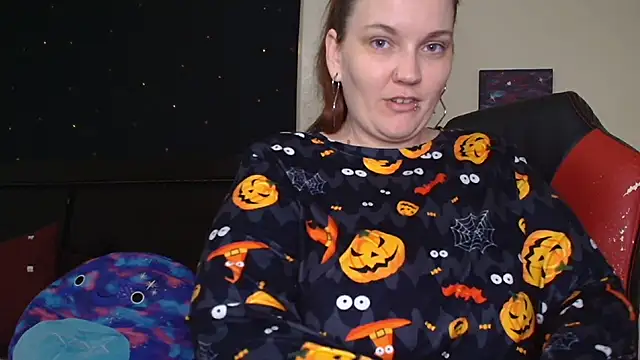 ToxicLilly online show from 10-16-25, 07:49