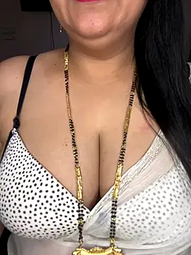 Snapshot of Zoya_Varma004 chatting on 10-12-25, 06:59 Zoya Varma004 online show from 10-12-25, 06:59