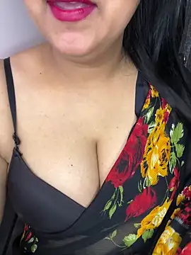 Zoya Varma004 online show from 12-17-25, 05:45