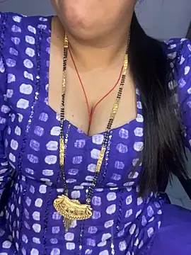 Zoya Varma004 online show from 11-04-25, 10:30