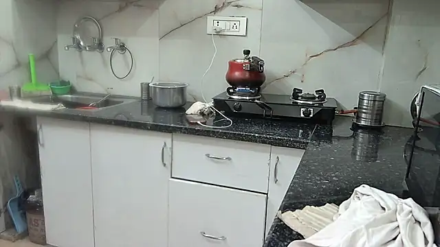 Snapshot of Zoya_Varma004 chatting on 03-10-25, 11:12 Zoya Varma004 online show from 03-10-25, 11:12