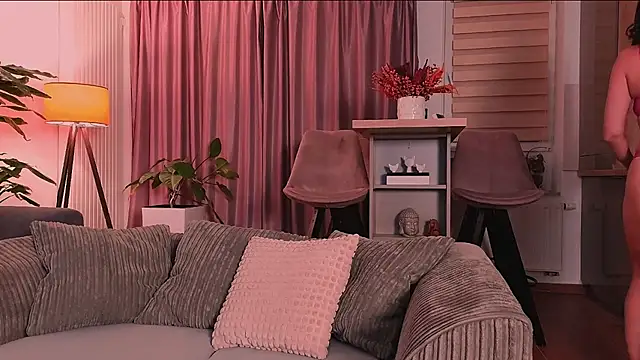 Snapshot of MayaCroft chatting on 01-11-26, 04:25 MayaCroft online show from 01-11-26, 04:25