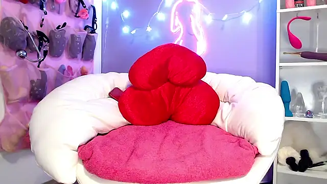 Sweeeets85 online show from 11-24-25, 02:17