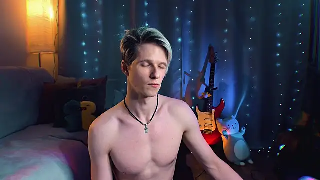 Breston Sweet online show from 02-18-26, 03:48