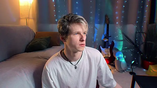 Breston Sweet online show from 04-04-26, 04:52