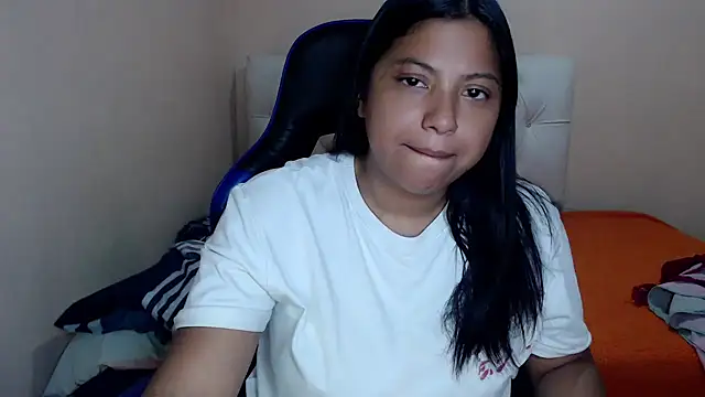 Leylafourniert online show from 12-13-25, 08:15