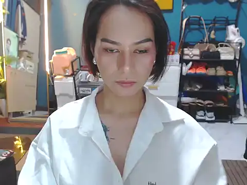 Snapshot of BonaBarrameda chatting on 06-27-26, 01:28 BonaBarrameda online show from 06-27-26, 01:28
