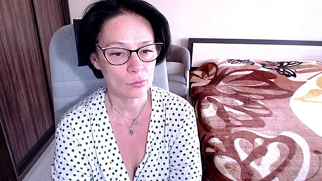 Snapshot of BelovedLady chatting on 03-06-25, 05:35 BelovedLady online show from 03-06-25, 05:35