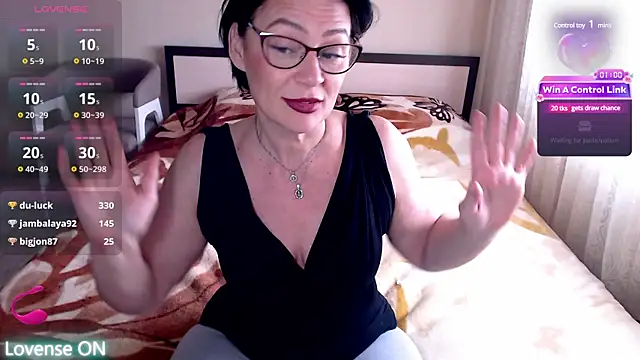 Snapshot of BelovedLady chatting on 03-10-25, 08:28 BelovedLady online show from 03-10-25, 08:28