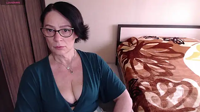 Snapshot of BelovedLady chatting on 02-16-25, 08:10 BelovedLady online show from 02-16-25, 08:10