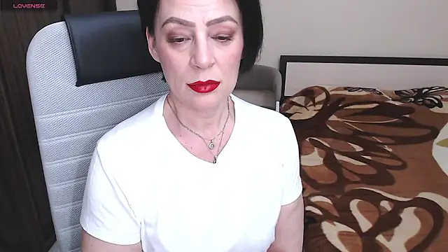 Snapshot of BelovedLady chatting on 03-21-25, 05:02 BelovedLady online show from 03-21-25, 05:02