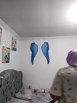 Keyla01  online show from 10-21-25, 02:05