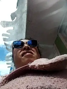 Keyla01  online show from 01-08-26, 05:52