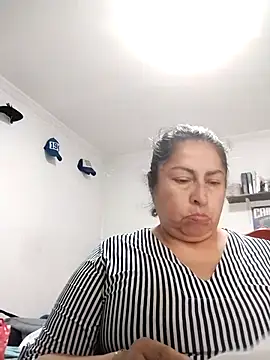 Keyla01  online show from 10-04-25, 03:24