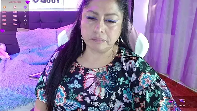 Keyla01  online show from 10-19-25, 04:21