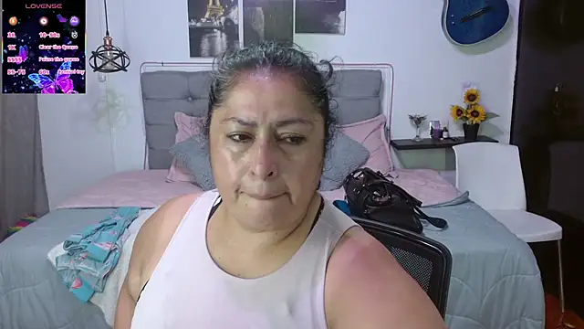 Snapshot of Keyla01_ chatting on 04-22-26, 06:25 Keyla01 online show from 04-22-26, 06:25