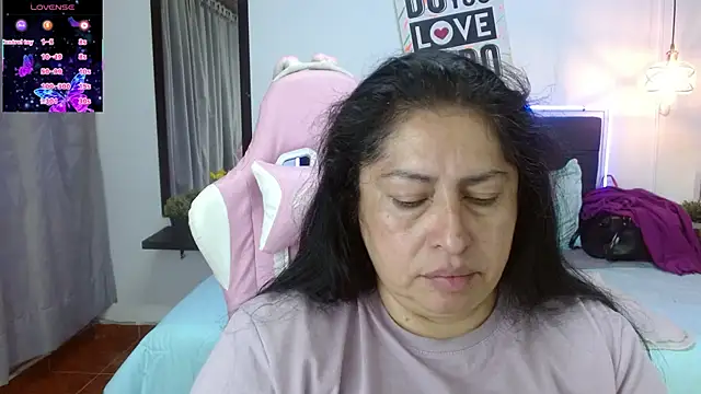 Keyla01  online show from 03-10-26, 04:00