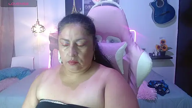 Keyla01  online show from 04-15-26, 07:58