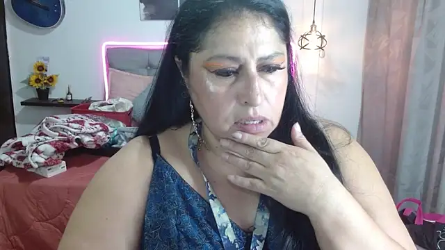 Snapshot of Keyla01_ chatting on 06-16-26, 06:52 Keyla01 online show from 06-16-26, 06:52