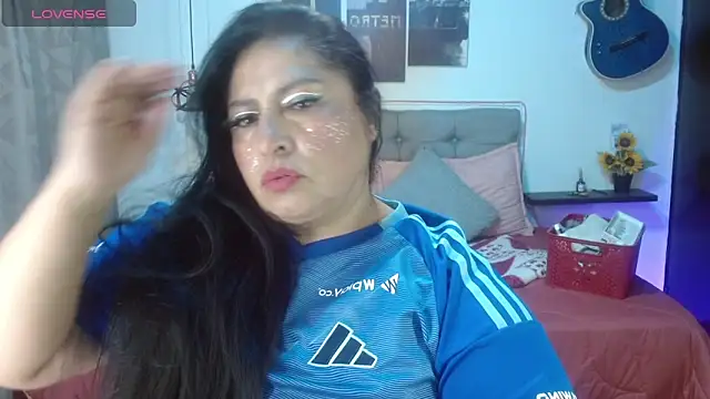 Keyla01  online show from 06-18-26, 06:46