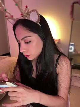 martiiaciar online show from 12-21-25, 09:37