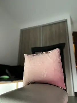 martiiaciar online show from 10-28-25, 01:39