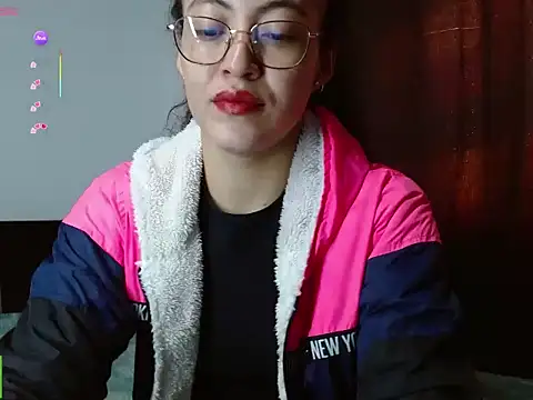 Olivia Bright online show from 05-08-26, 05:17