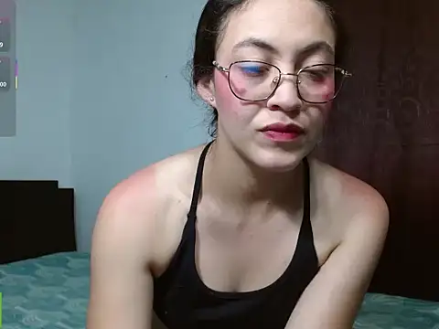 Olivia Bright online show from 04-11-26, 10:35