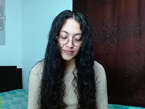 Olivia Bright online show from 04-17-26, 10:01