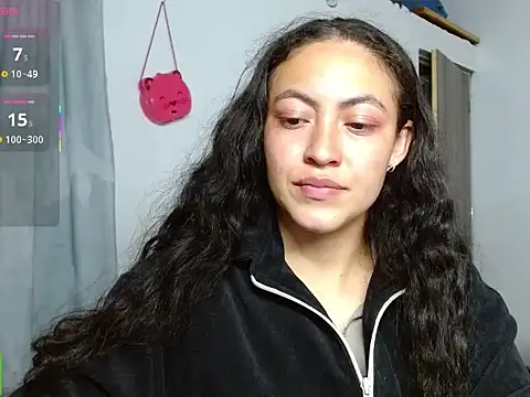 Snapshot of Olivia_Bright chatting on 02-09-26, 01:36 Olivia Bright online show from 02-09-26, 01:36